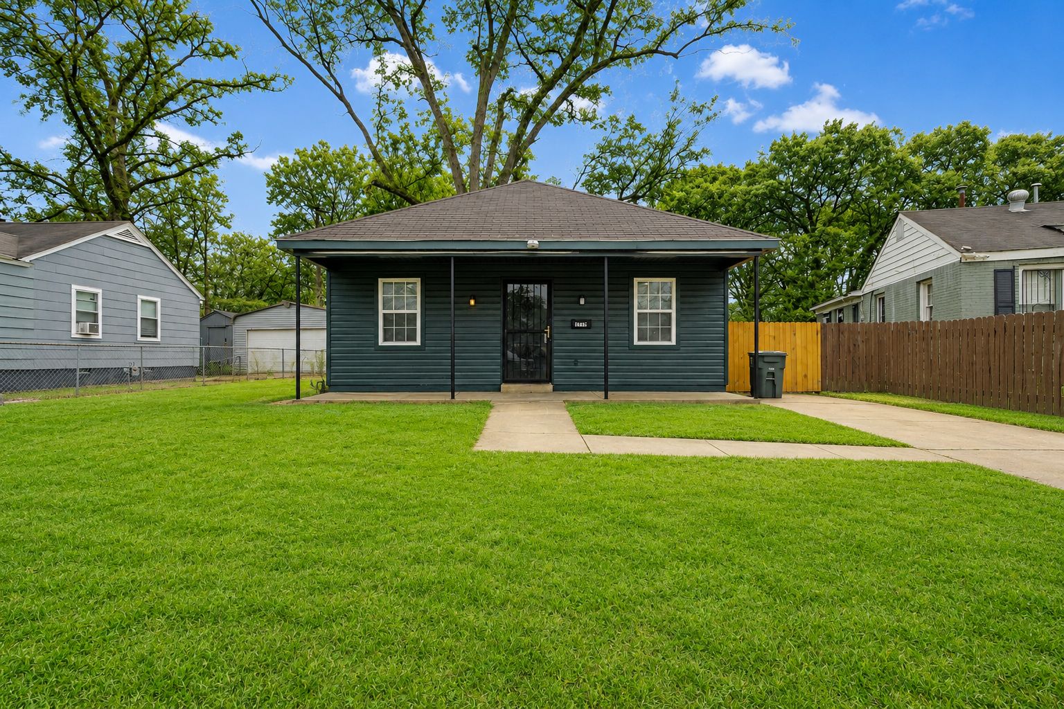 Property main image