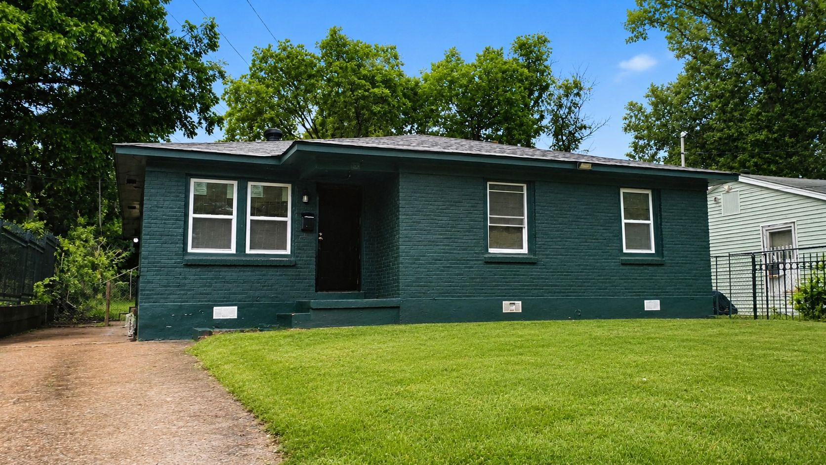 1184 Effie Road